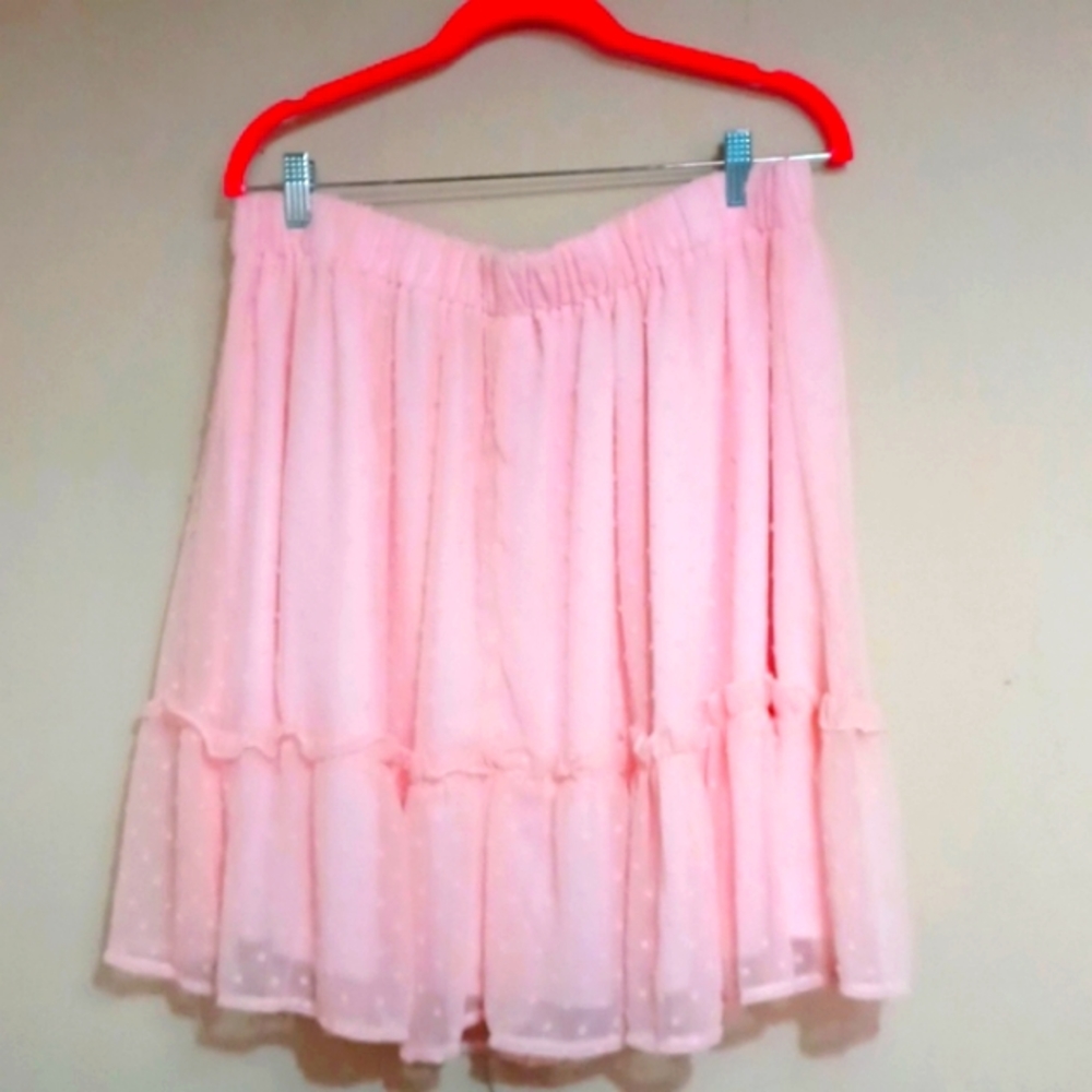 Baby pink shein skirt. Sheer outer layer with pink liner